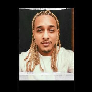 Meet your Posher, Dee